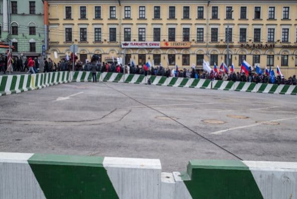La intervención del ejército ruso constituye un "acto descarado de agresión" y "una violación de la ley internacional y de la Carta de las Naciones Unidas", dijo el secretario de Estado.
