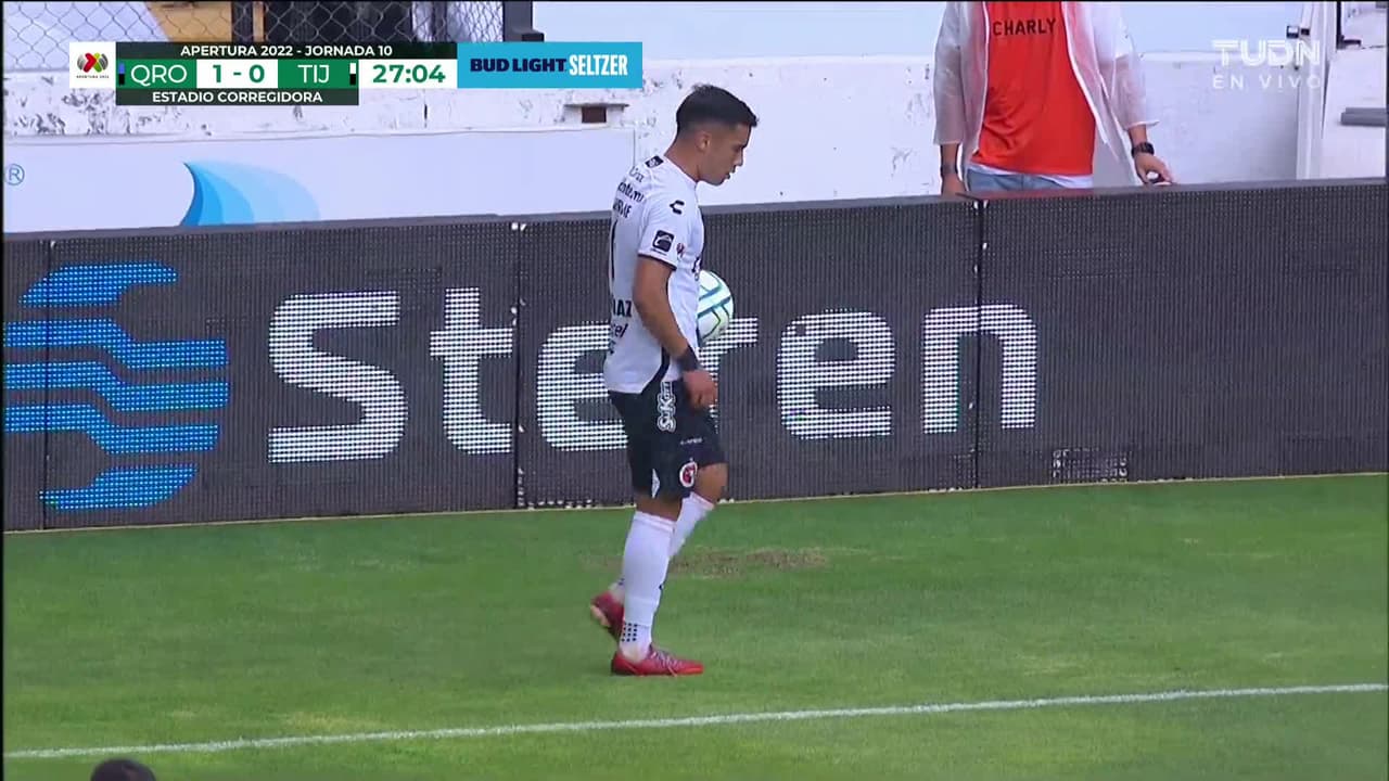 ¡TIRO ATAJADO! disparo por Lisandro López.