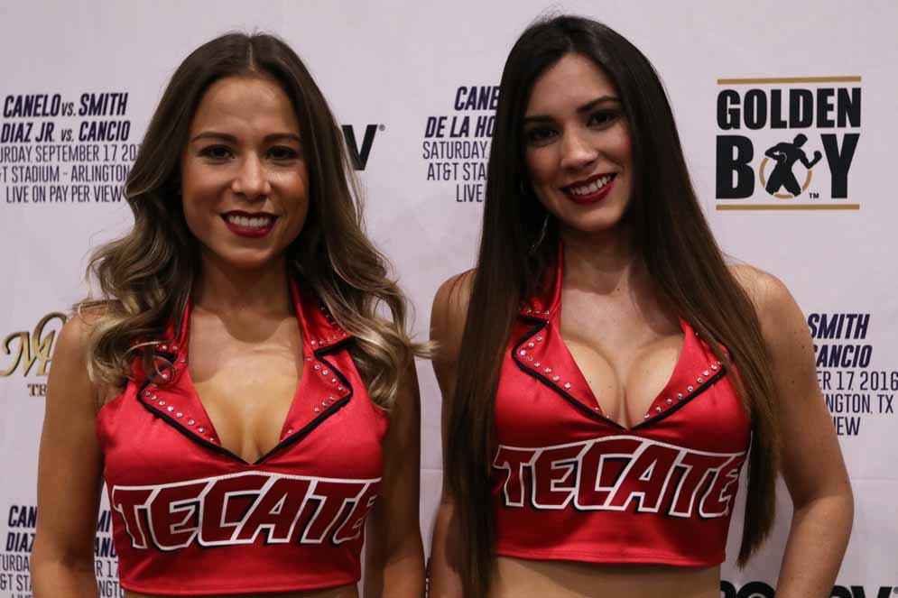 Ellas no repartieron autógrafos pero si su belleza!