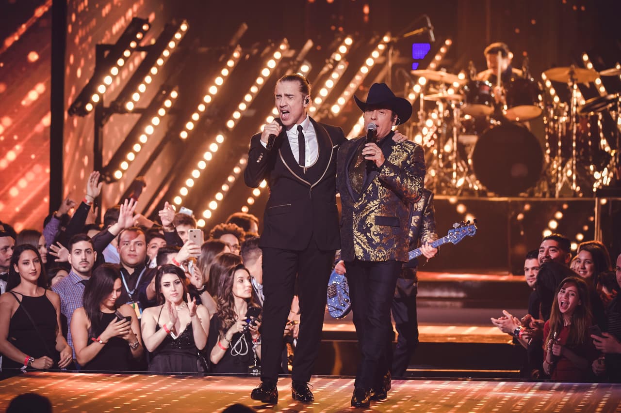 Esperamos verlos más seguido sobre un escenario.