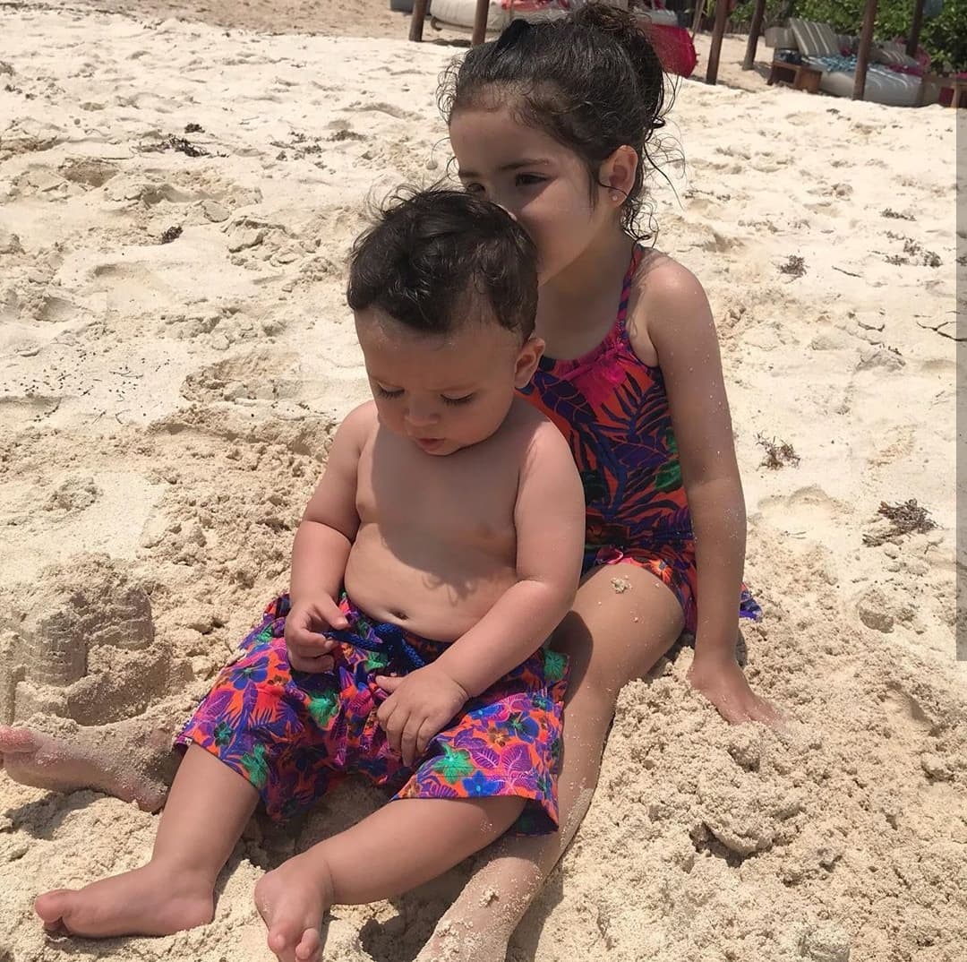 Giulietta tiene 3 años y Gael apenas 9 meses, pero ya son inseparables. La hermana mayor ayuda a su mami a cuidar a ‘Baby Gael’.
<br>