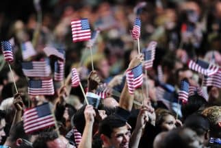 Para los aspirantes a la presidencia no hay nada más importante que organizar sus equipos de campaña, recaudar fondos y definir posiciones.