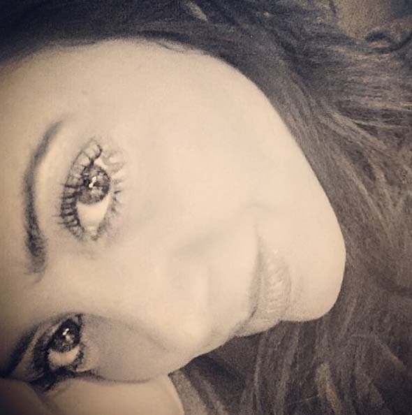 Con esos ojos Andrea parece una bella muñeca.