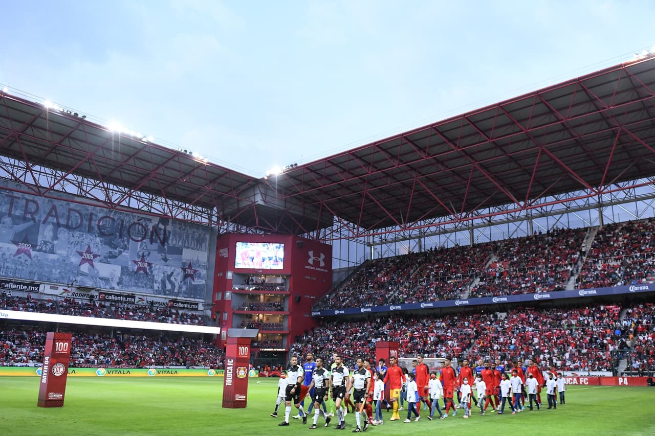 Toluca y Bayer Leverkusen protagonizaron un entretenido partido amistoso en la cancha del 'Infierno', que terminó a favor de los locales con un gran gol de Alexis Canelo.