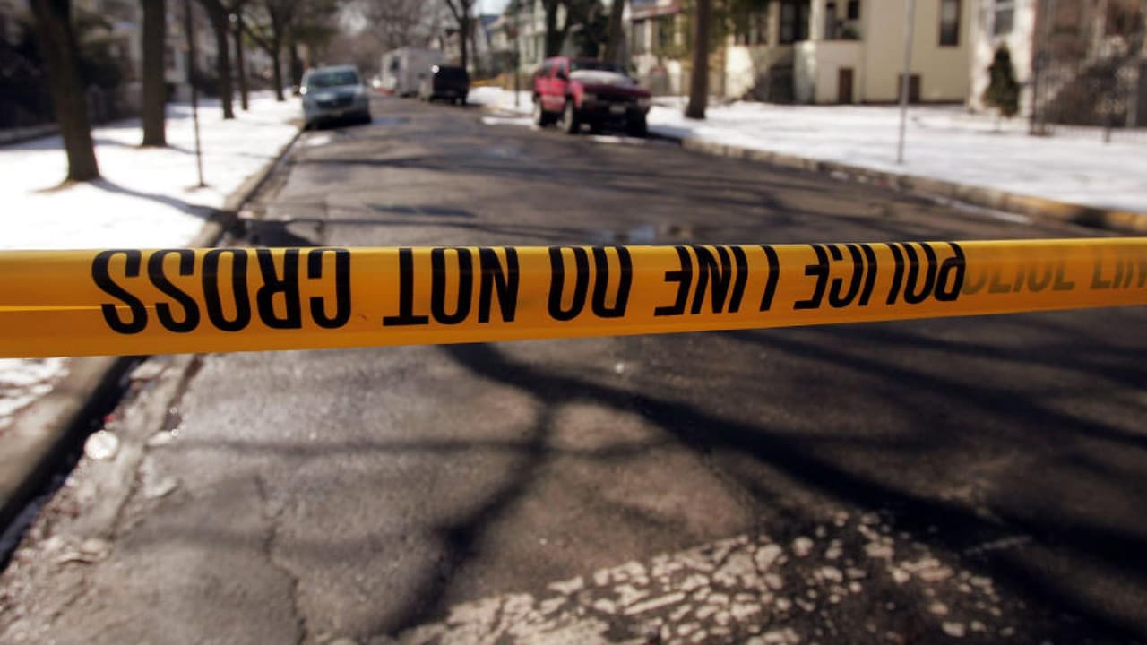 Chica de 16 años de edad es baleada durante tiroteo en Chicago