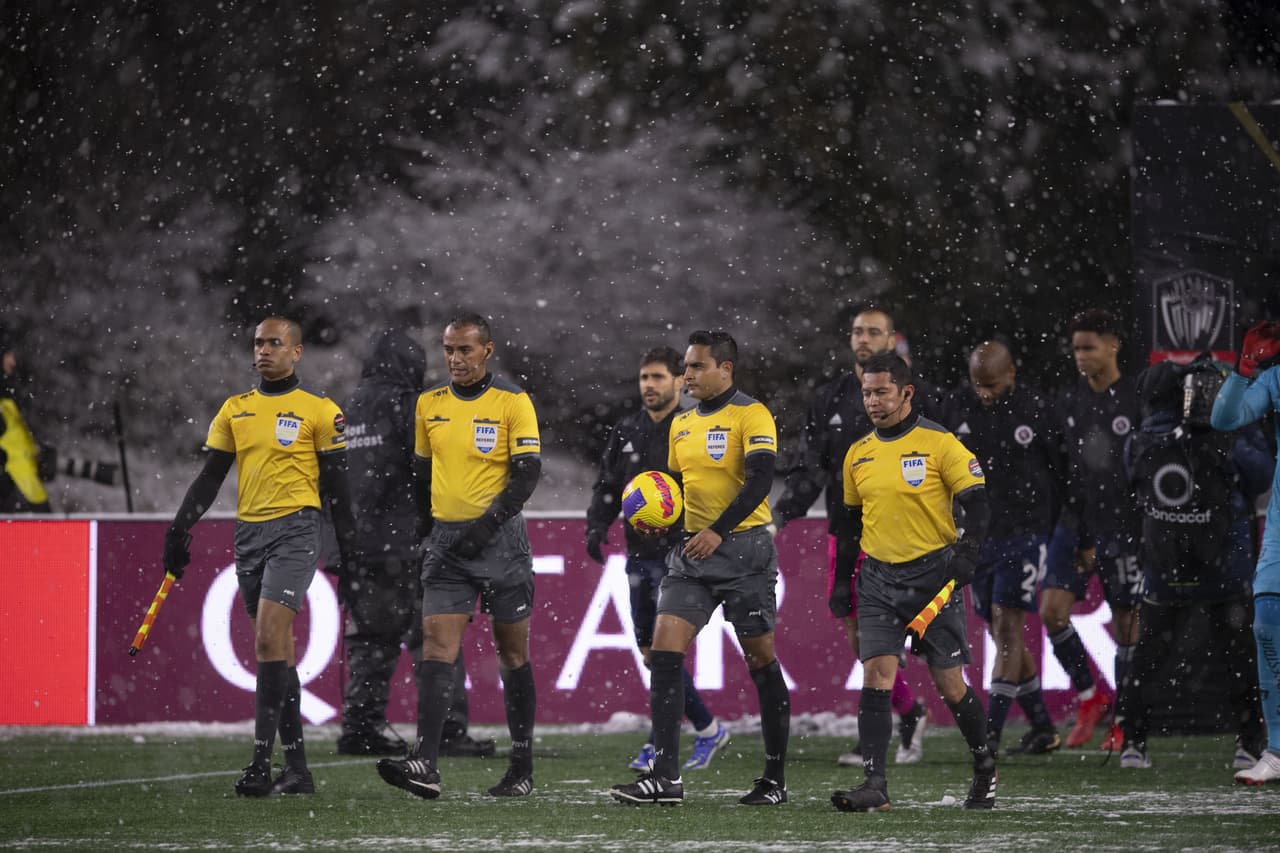 New England Revolution fue muy superior a los Pumas y se impuso gracias a un doblete de Adam Buksa y otro tanto de Sebastian Lletget.