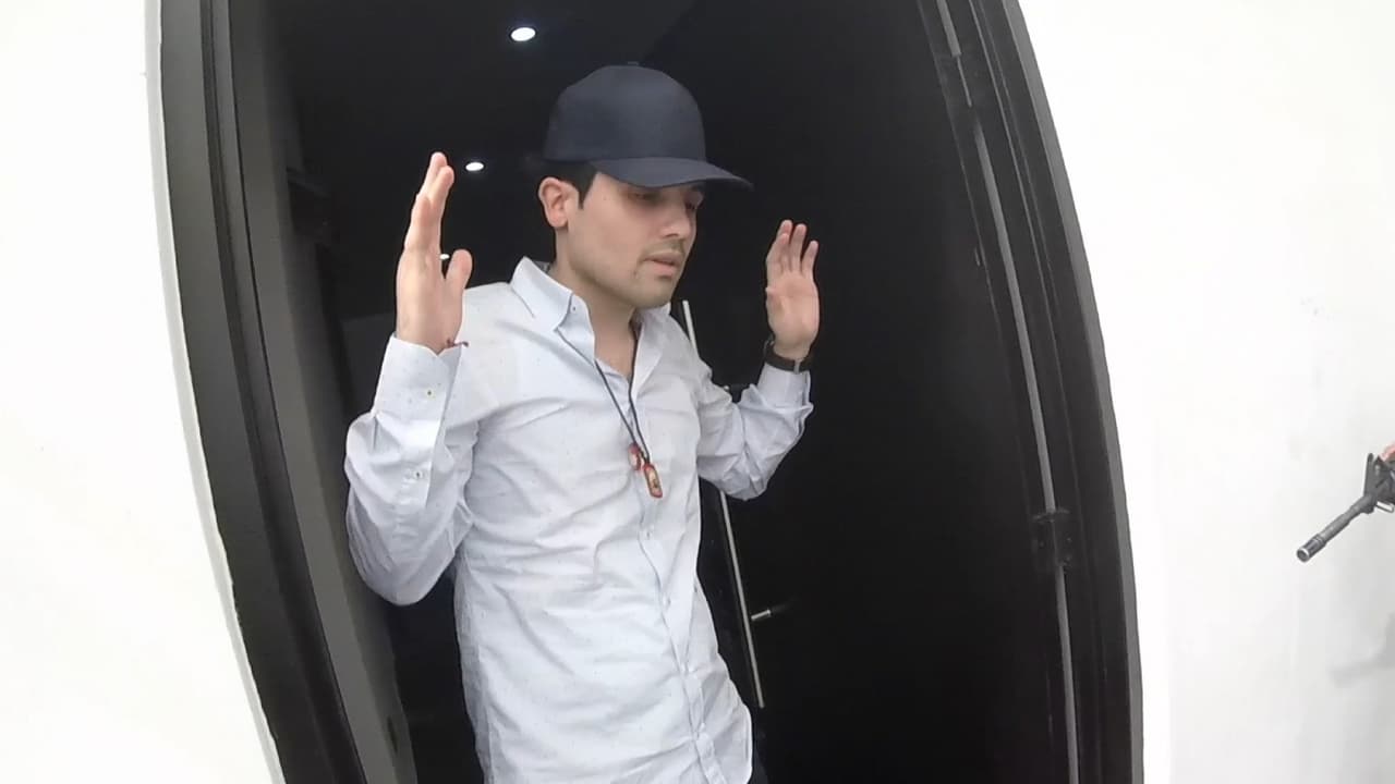 "Paren todo, ya me entregué": así fue el fallido operativo mostrado en video para capturar al hijo de 'El Chapo' 
