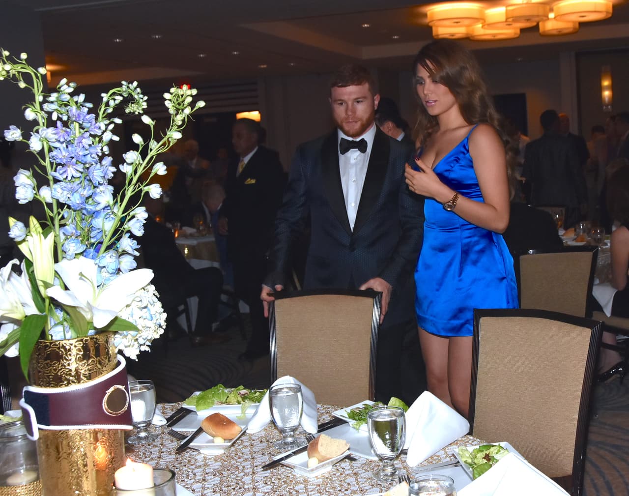 El Canelo se comportó como todo un caballero.