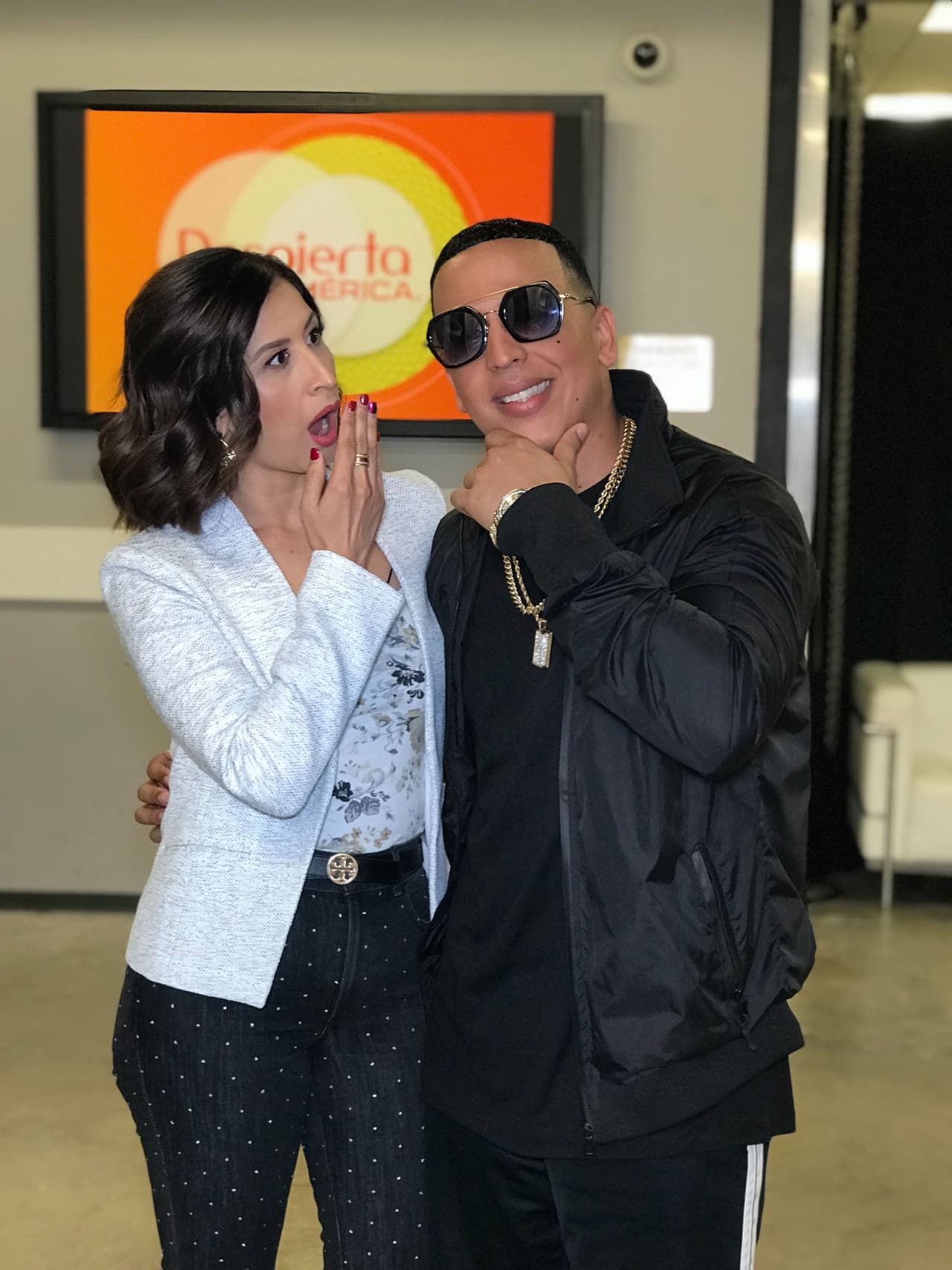 Elyangelica no podía creer el gran parecido del dominicano con Daddy Yankee.