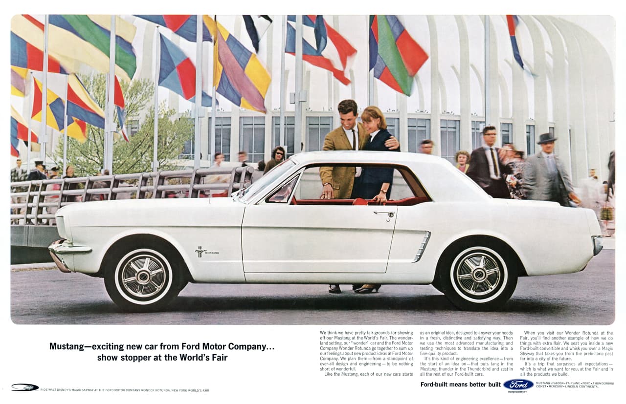 El 
<b>Ford Mustang</b> fue presentado al público con gran fanfarria en la primavera de 1964 como modelo 1965. Hasta el momento ha sido el único auto en la historia en ocupar la portada de los dos grandes semanarios noticiosos estadounidenses, Time y Newsweek, en la misma semana.