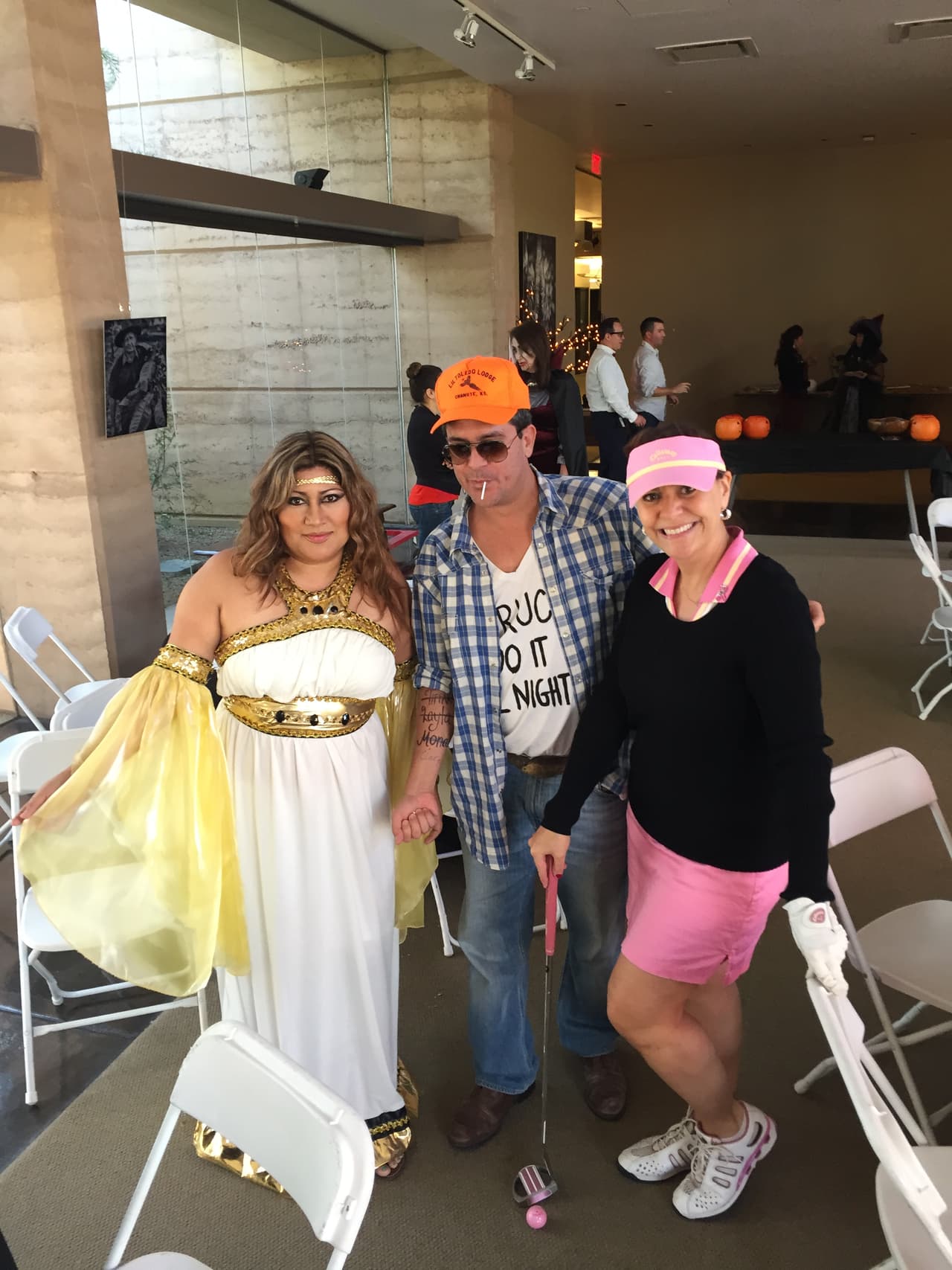 Disfraces, concursos y mucha diversión en la celebración de Halloween en Univisión Arizona.