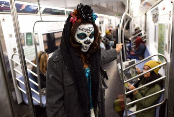 Considerado como una de los mayores escaparates de la creatividad individual en el mundo, el desfile de este año no decepcionó a los miles de asistentes.