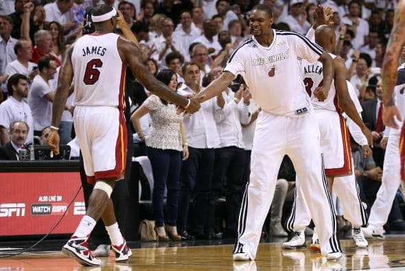 LeBron James derrotó por primera vez en seis ocasiones a los Spurs en un juego de Finales de NBA.