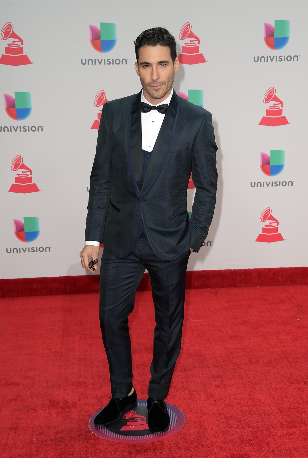 Los actores Miguel Ángel Silvestre (‘Sin Tetas No Hay Paraíso’) y Joana Benedek, así como algunos periodistas mexicanos, también enviaron su solidaridad al actor, quien pidió respeto para vivir su luto en paz.
<br>