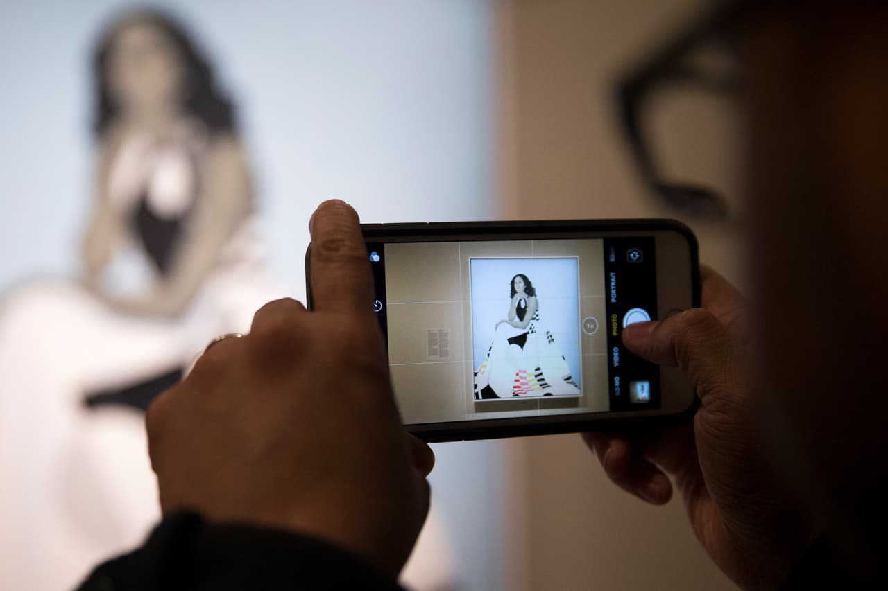 La popularidad de Michelle Obama desborda la National Portrait Gallery: el museo muda su retrato por el alto número de visitantes