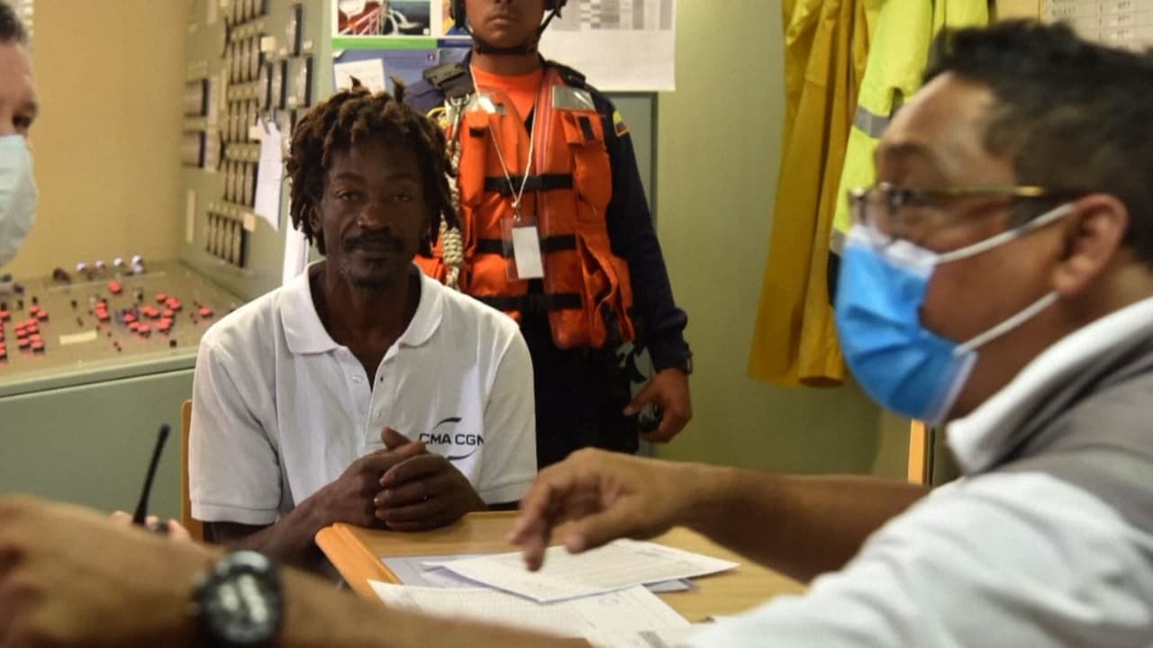Sobrevivió 24 días en altamar comiendo ketchup: la empresa Heinz le regalará un bote nuevo