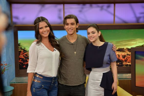 Ya en el estudio, muy sonriente Ana Patricia les dio la bienvenida.