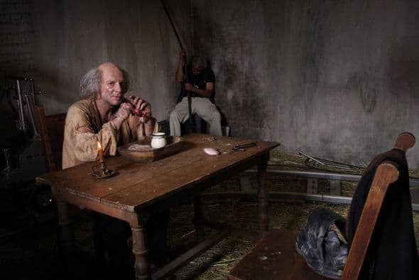 Existen muchas razones para no perderte esta maravillosa serie histórica. Una de ellas es por su gran elenco. Alejandro Tommasi interpretó al Cura Miguel Hidalgo Y Costilla, el hombre que dirigió la primera etapa de la Guerra de Independencia.