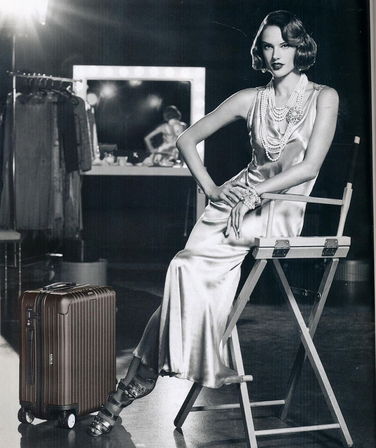 Ellos fabrican lujosos equipajes hechos de aluminio.