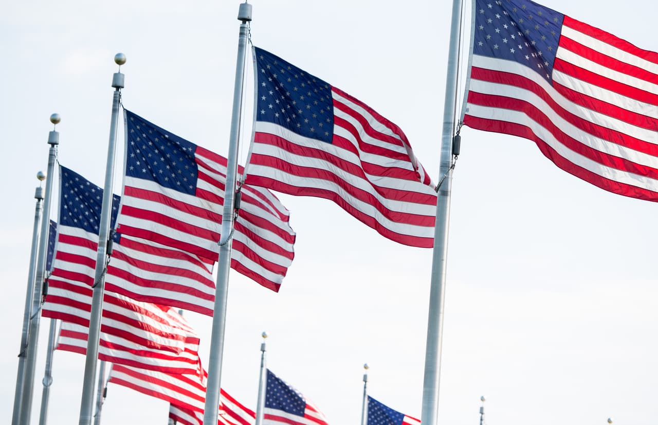 <b>Entre lo que no está permitido se encuentran: </b>llevar armas de cualquier tipo, alcohol y fuegos artificiales personales; fumar, consumir drogas, hacer parrilla, usar drones, ni tirar basura.