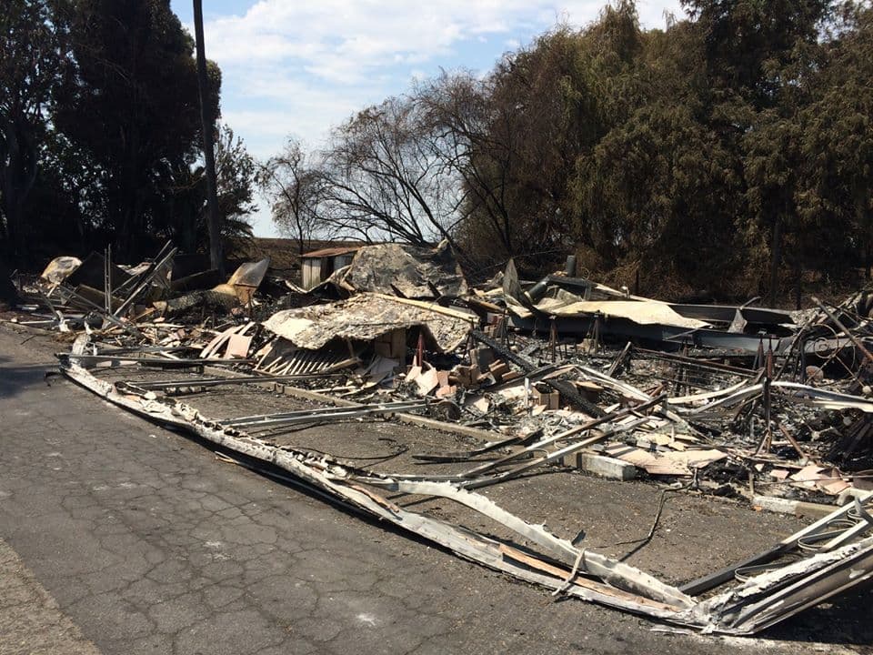 Al menos siete casas móviles fueron destruidas por un incendio que inició en el condado de Solano, en el norte de California. No se registraron personas lesionadas.