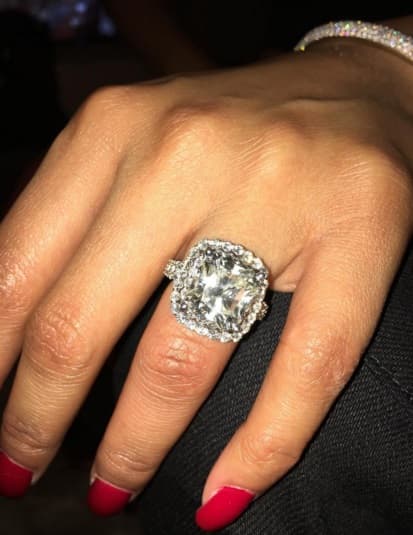 "Esto es de lo que estoy hablando ahora nene, te amo", escribió Nicki en sus redes sociales.