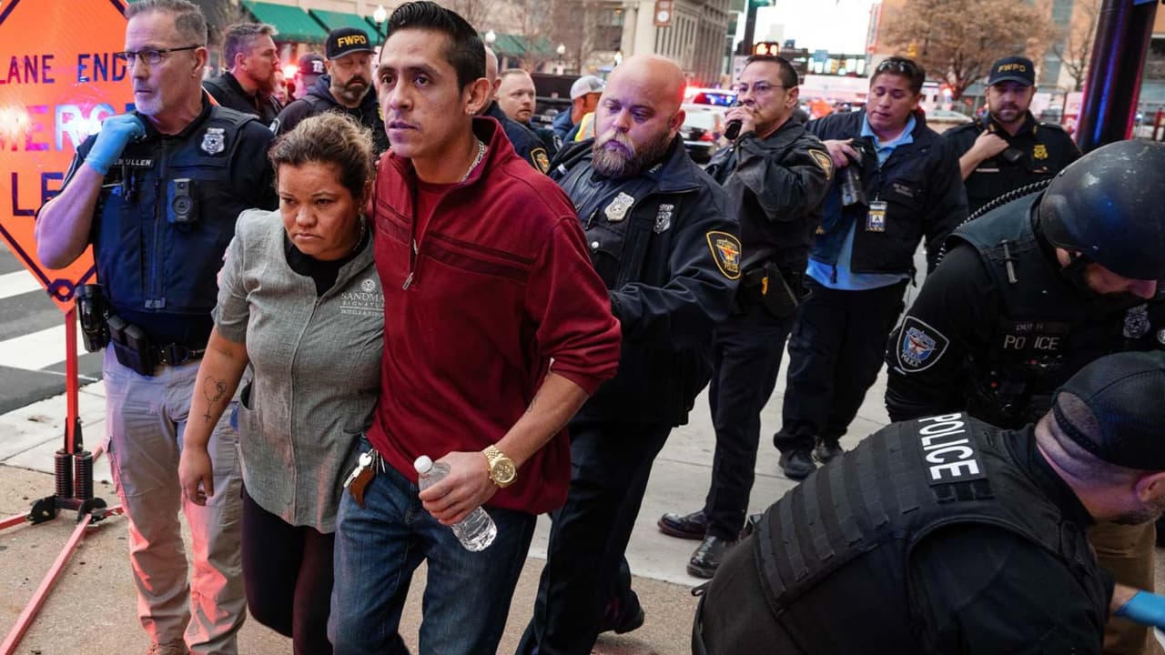 El día de la explosión, 
<b>autoridades locales activaron una zona de reunificación familiar </b>para que las personas que estaban en el edificio se reencontraran con sus familiares.