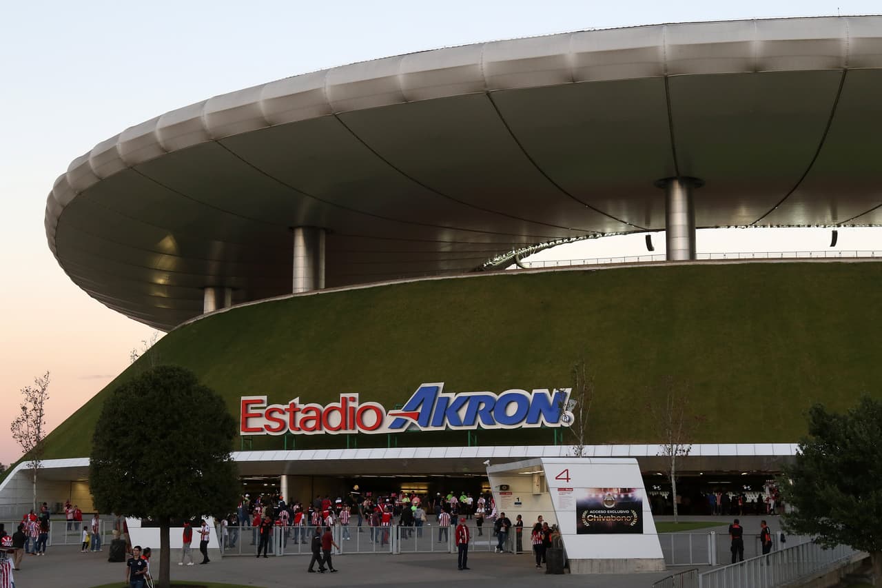 Los pocos aficionados que se acercaron al Estadio Akron llegaron con la ilusión de una remontada de su equipo ante los Seattle Sounders, que en Estados Unidos ganaron por la mínima diferencia.