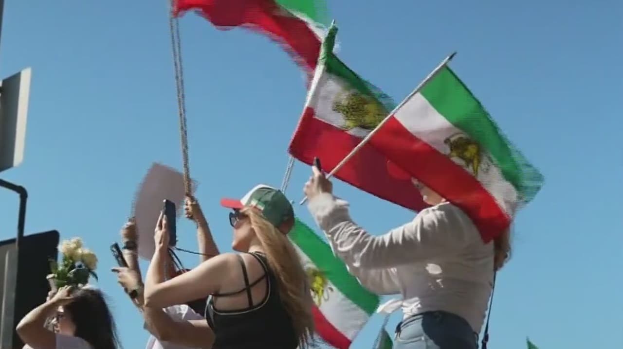 Manifestaciones en EEUU por ataques vs Irán: Los Ángeles vive jornada de emociones encontradas