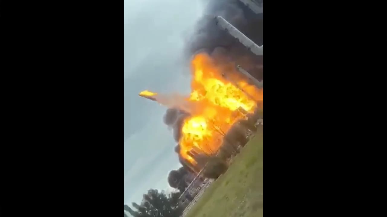 Una segunda explosión ocurrió en horas de la tarde, por lo que los esfuerzos por controlar el desastre se tuvo que reforzar.