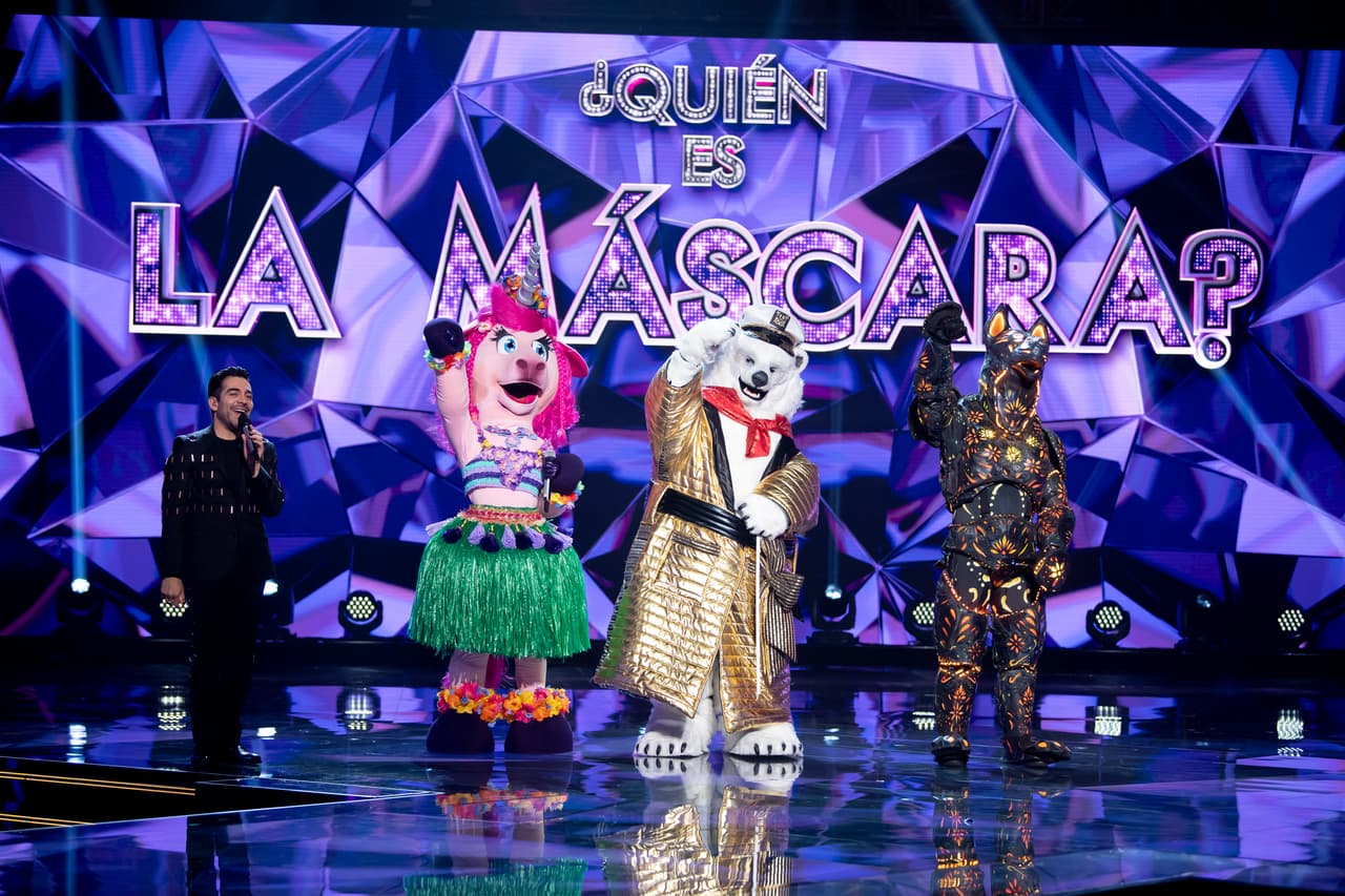 Este quinto show continuó la dinámica de triples enfrentamientos y al final un duelo máscara vs máscara contra los dos participantes que no fueran salvados por los 'investigadores'. Los primero en salir al escenario fueron Unicornio, Oso Polar y Xolo.