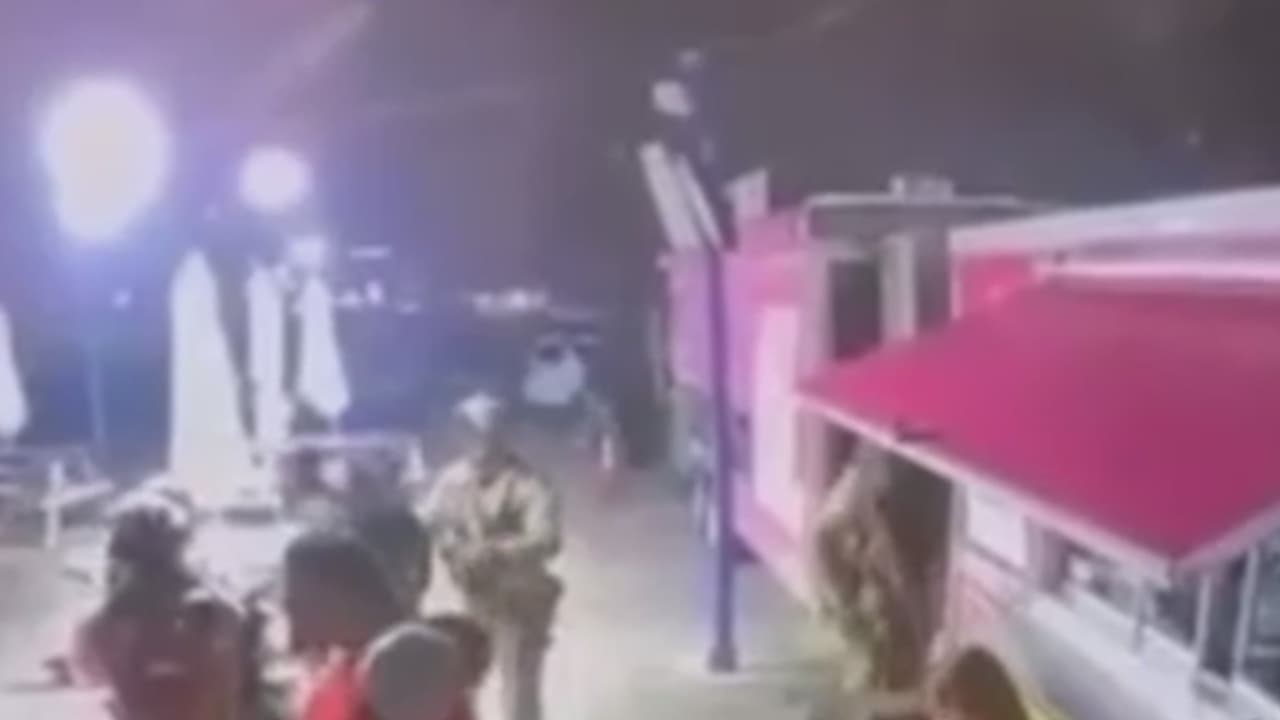 Familiares de detenidos en redada masiva en San Antonio exigen respuestas