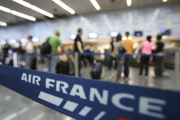 5- Air France ha tenido accidentes que le han costado la vida a 1,788 pasajeros y tripulantes. El más reciente es el del 2009 cuando 228 personas murieron al volar de Rio de Janeiro a Paris.