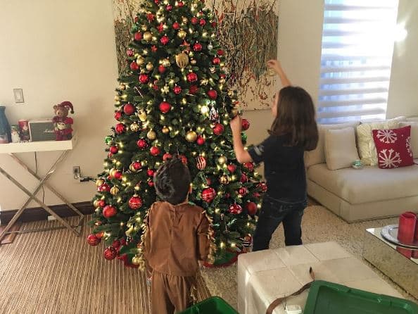 “La artista soy yo y no me gustaría exponerlos hasta que ellos tomen la decisión de que quieran estar expuestos”, explicó la venezolana a una revista respecto al porque decidió no revelar del todo la identidad de sus retoños.