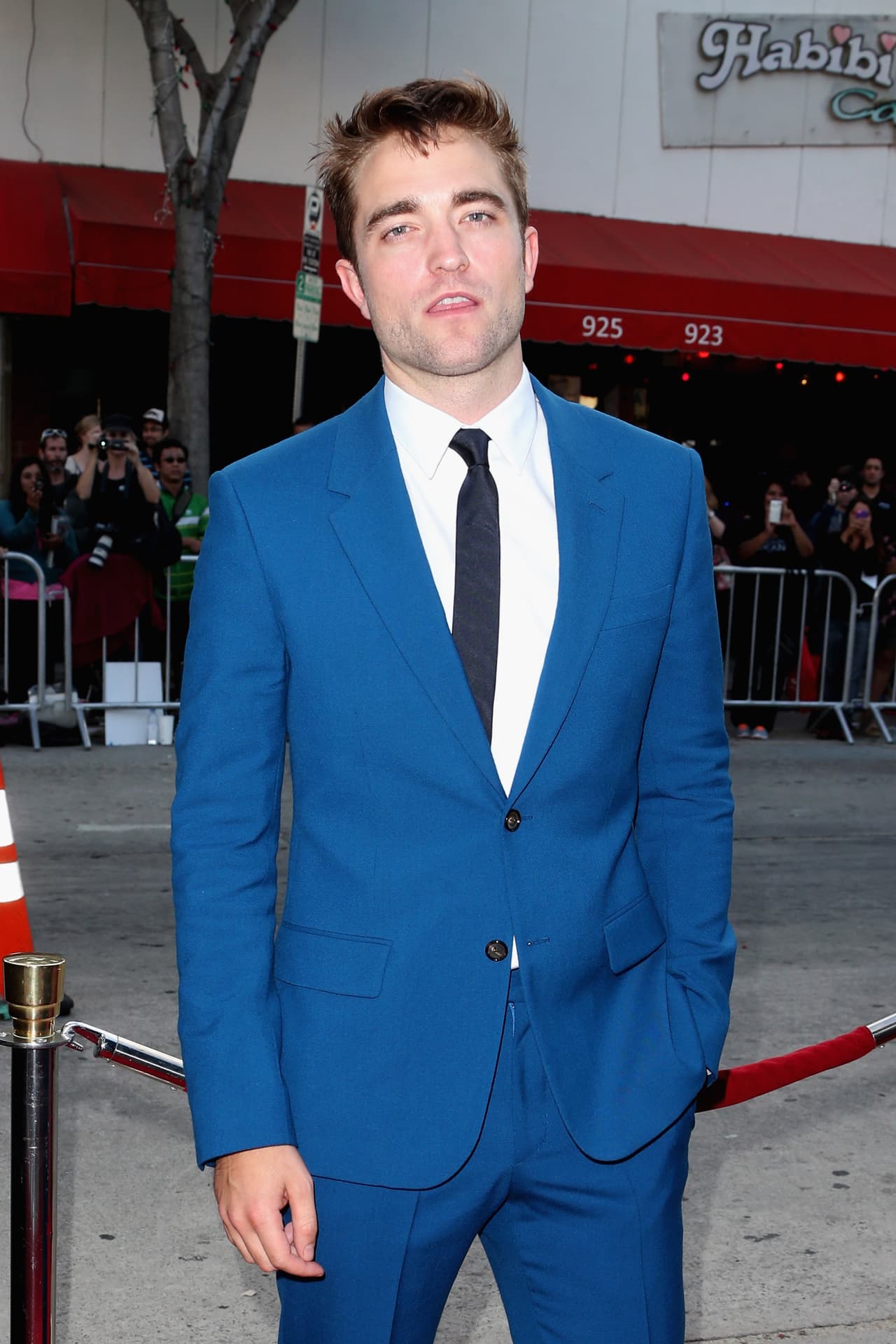 El vampiro preferido de muchas, Robert Pattinson, conquistaría a todas con sólo posar su mirada sobre ellas.