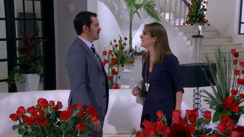 A ella le hizo la vida imposible con tal de quedarse con sus tierras y alejarla de "Max".