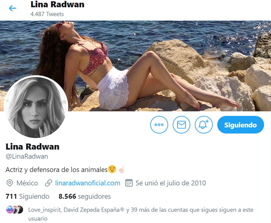 En el perfil de sus distintas redes sociales Lina Radwan se define como "actriz y 
<b>defensora de los animales</b>", por lo que en ocasiones aprovecha las plataformas digitales para difundir la adopción.
<br>