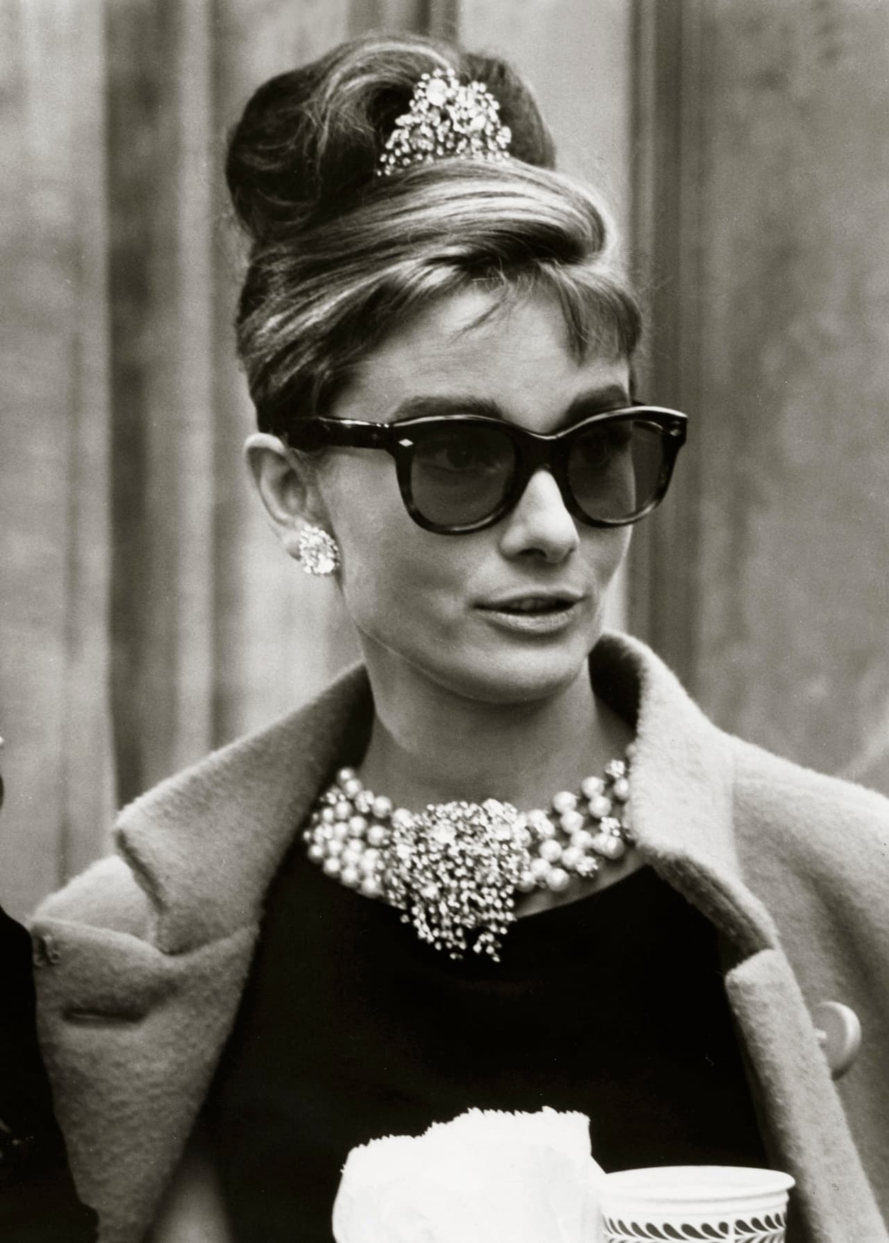 Luego de haber tomado la decisión de prestar imágenes exclusivas de su madre a la Galería Nacional de Retratos de Londres, Sean Ferrer y Luca Dotti, sus hijos, ahora no saben qué hacer.