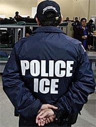 Cada vez más condados se niegan a colaborar con ICE