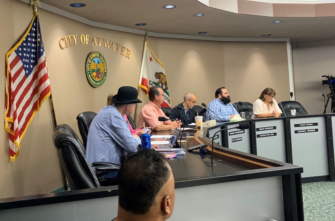 Coronavirus: Newsom castiga a dos ciudades cortando fondos por desobedecer sus órdenes 