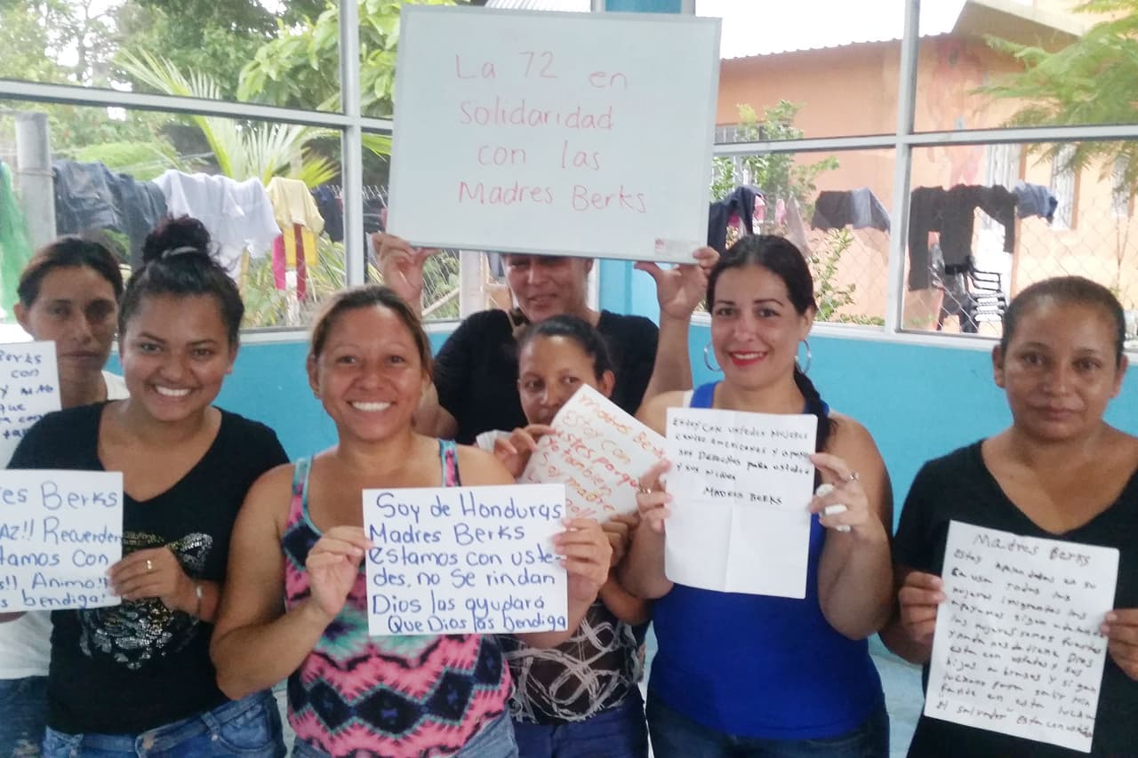 Madres inmigrantes dicen que prefieren una cárcel en Estados Unidos que una tumba en Honduras