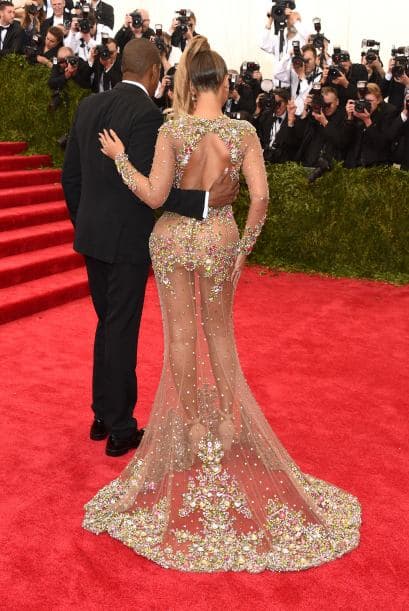 En la gala del MET las tres sensuales famosas dejaron a muchos boquiabiertos con sus curvas al descubierto. ¿Quién las lució mejor?