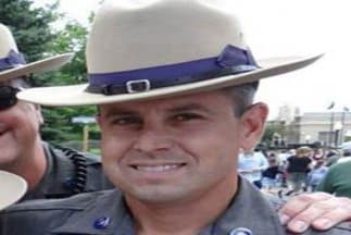 Jay Cook, el sargento que se volvió héroe.