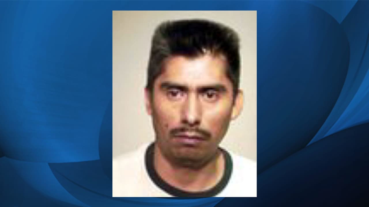 <a href="https://www.ice.gov/most-wanted/chavez-saul" target="_blank">SAÚL CHÁVEZ</a>. Ciudadano mexicano acusado en 2011 de homicidio vehicular en el condado de Cook, Illinois.