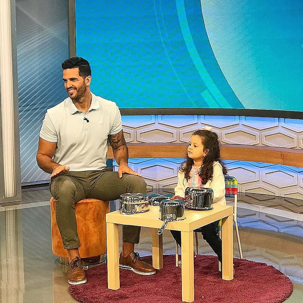 Anabella ha tenido la fortuna de acompañar a su papi al trabajo. Hace unos meses tuvo una participación especial en el segmento del Dr. Juan, donde hablaron de la importancia de la estimulación temprana.
<br>