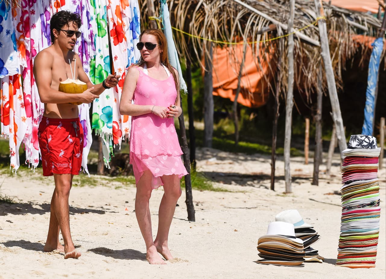 Su galán le compró el vestido sin pensarlo dos veces.