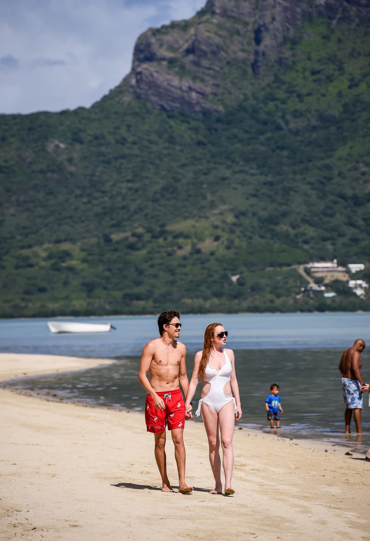 Lindsay Lohan sigue viviendo su cuento de hadas.