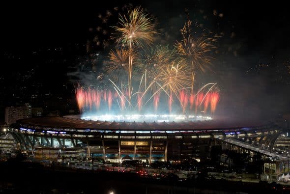 Así de espectaculares fueron los fuegos artificiales en el Maracaná.
