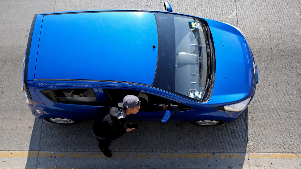 Advierten sobre un aumento en el robo de vehículos en Los Ángeles: policía da recomendaciones para evitar ser víctima