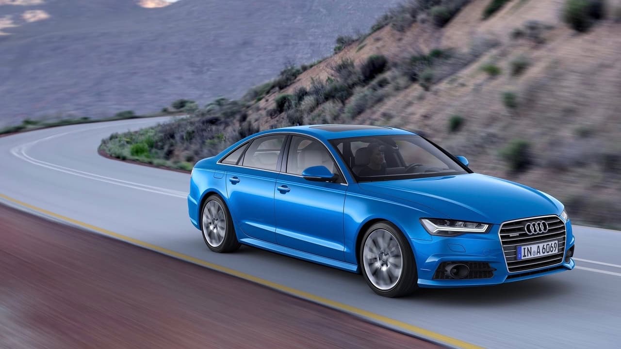 <h3 class="cms-h3-H3">Carro de lujo mediano: Audi A6.</h3>
<br>
<br>El sedán ejecutivo mediano es también un excelente auto familiar según U.S. News & World Report. El A6 se destacó por sus poderosos motores, su manejo ágil, su opulento interior, su buen rendimiento de combustible y su tecnología de uso fácil. Los jueces también consideraron que su manejo se sentía áspero en pavimento menos que perfecto.
<br>
<br>Finalistas: 
<b>BMW Serie 5</b> y 
<b>Mercedes-Benz Clase-E</b>.